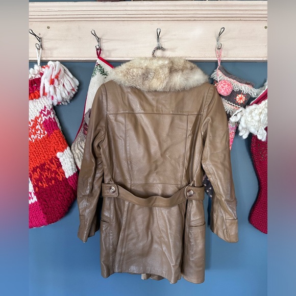 Vintage an original by Peter Caruso 1970s brown Leather Fur collar jacket - Picture 7 of 12